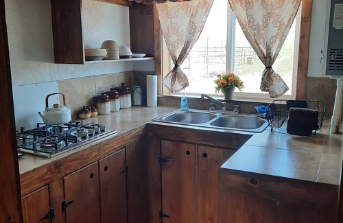 Capulin Casa | Cowboy School House Cabin