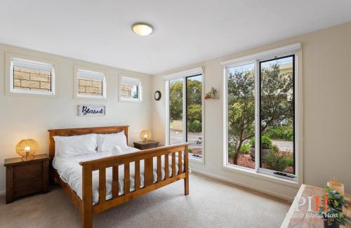 Cowes Casa | Cowes 3Bdr-2Bt Family TownHouse