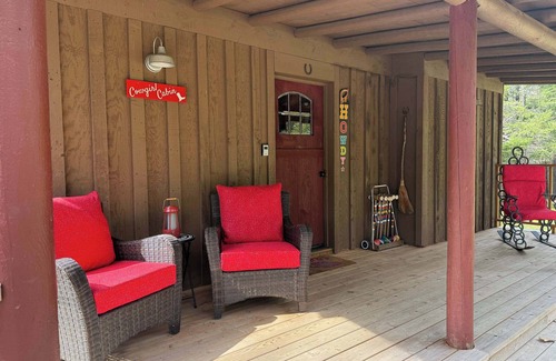 Selma Apartamento | Cowgirl Cabin 2 Queens AC W/D Wi-Fi