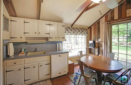 Gaines Casa | ¡Coyote Cabin en Pristine Pine Creek!