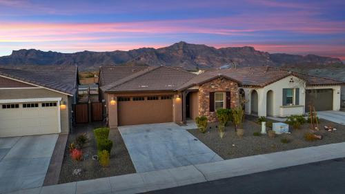 Gold Canyon Apartamento | Coyote Sunset Retreat in the Desert - BBQ & Tennis