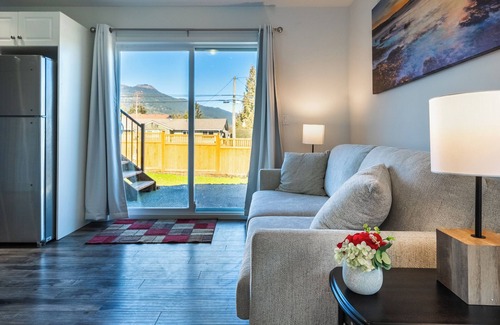North Cowichan Casa | Cozy Two Bedroom, centrally located