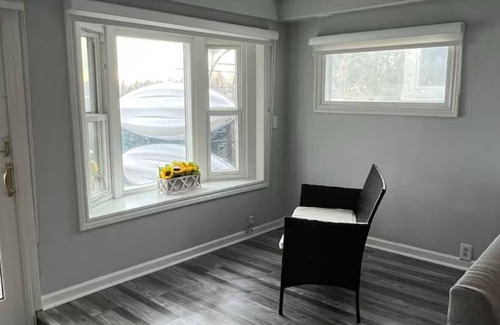 White Lake Cabaña | Cozy 3 bedroom fully furnished lake view house!