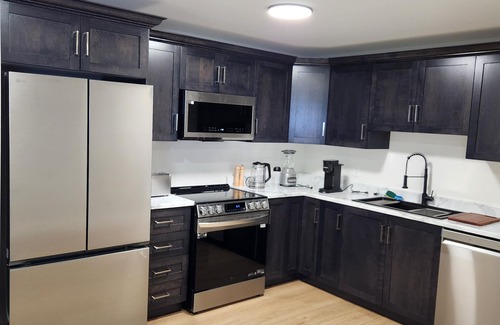 Terra Nova Apartamento | Coziest Nest Kenmount Terrace