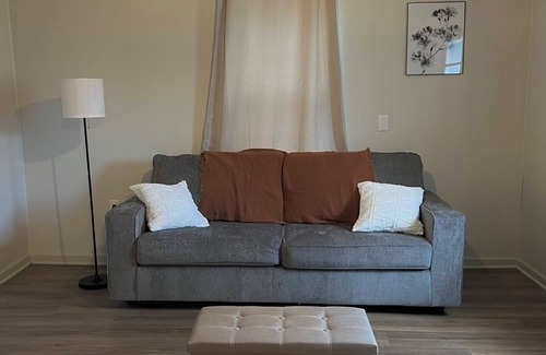 Lake Forest Estates Casa | Cozy 1.5 story bungalow in downtown Ste. Genevieve!