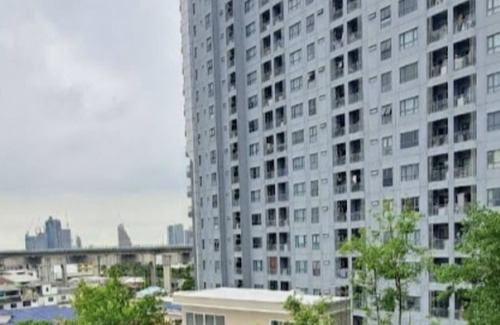 Bangkok Yai Condominio | Cozy 1-bedroom condo with AC and fitness room in charming Bangkok