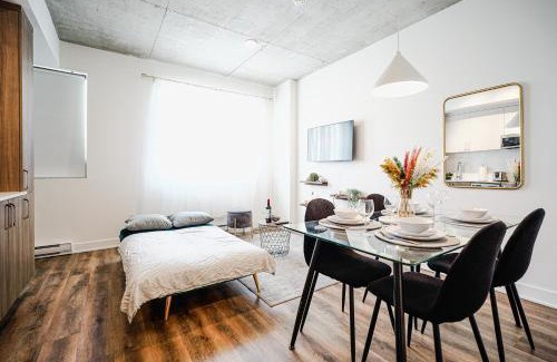 Shaughnessy Village Apartamento | Cozy 1 Bdr Retreat Steps to Bell Centre