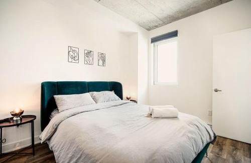 Shaughnessy Village Apartamento | Cozy 1 Bdr Retreat Steps to Bell Centre