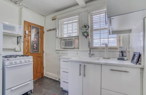 Charles Village Apartamento | Cozy 1 bdrm/1 bath Charles Village/Hopkins Apartment