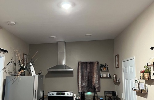 San Diego Casa | Cozy 1-bed, 1-bath, kitchenette Guest House in San Diego.