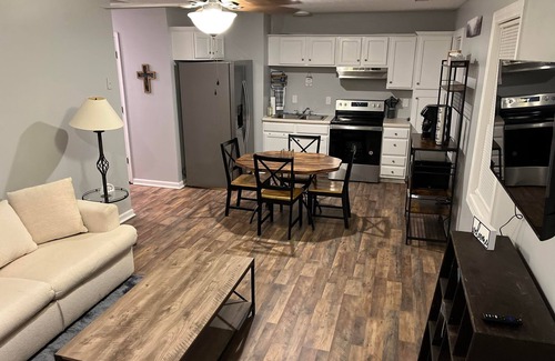 Lynchburg Apartamento | Cozy 1 bedroom 1 bathroom apartment on the outskirts of Lynchburg VA!