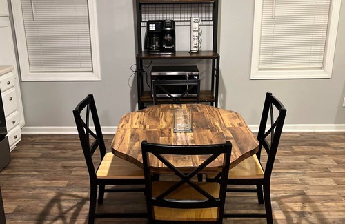 Lynchburg Apartamento | Cozy 1 bedroom 1 bathroom apartment on the outskirts of Lynchburg VA!