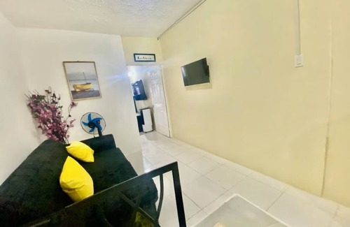 Boscobel Apartamento | Cozy 1-bedroom apartment in fantastic St. Mary Parish with AC, WiFi & Oceanviews
