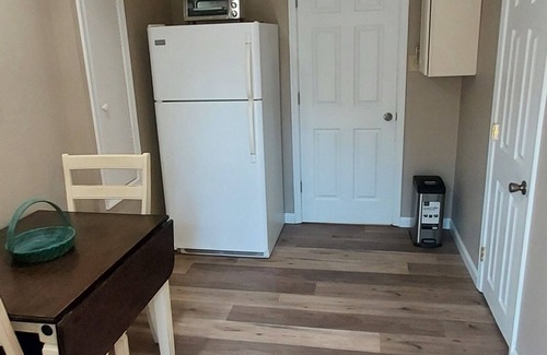 Newington Apartamento | Cozy 1-bedroom apartment in charming Springfield with AC, WiFi