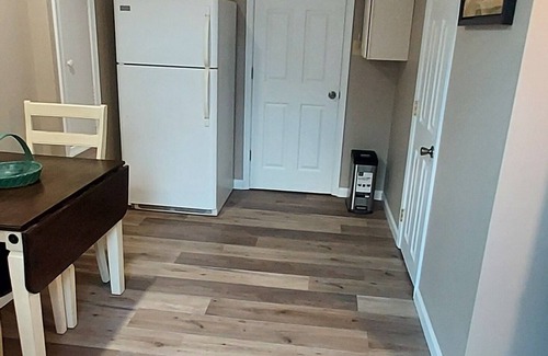 Newington Apartamento | Cozy 1-bedroom apartment in charming Springfield with AC, WiFi