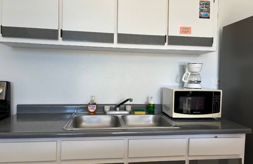 Rio Jueyes Apartamento | Cozy 1-bedroom apartment in enjoyable Salinas with AC, WiFi