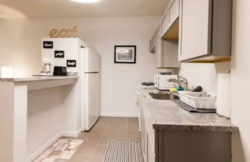 Tremont Apartamento | Cozy 1-bedroom apartment in charming Tremont area, with WiFi!