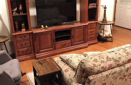 Lewisburg Apartamento | Cozy 1-bedroom apartment in enjoyable Lewisburg with WiFi, AC
