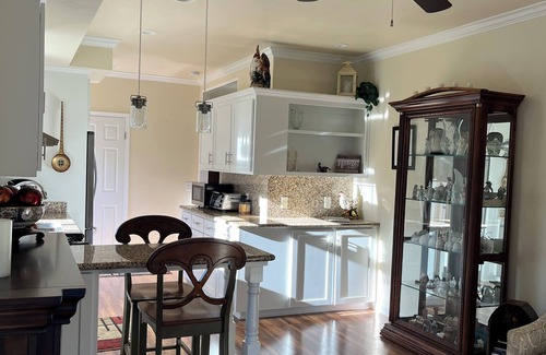 Templeton Apartamento | Cozy 1-bedroom apartment in charming Templeton with WiFi, AC