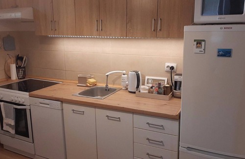 Old Town Apartamento | Cozy 1-bedroom apartment with AC and WiFi in city center of Sarajevo