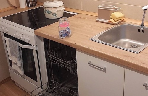 Old Town Apartamento | Cozy 1-bedroom apartment with AC and WiFi in city center of Sarajevo
