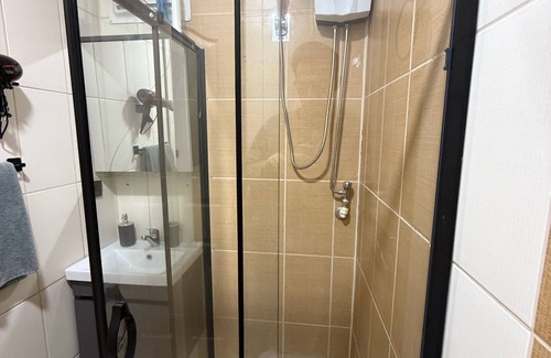 Rasimpasa Apartamento | Cozy 1-bedroom apartment in wonderful Istanbul with WiFi, AC