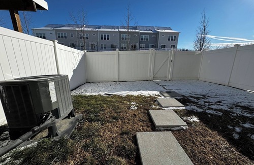 Leesburg Apartamento | Cozy 1 Bedroom Apartment Heart of Leesburg, 15 Min to IAD, 40 Mins to DC