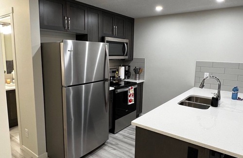 Keith Apartamento | Cozy 1 bedroom apartment in Rockland Park NW Calgary