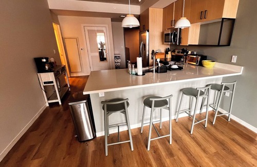 Madison Apartamento | Cozy 1-bedroom apartment for yourselfin the middle of downtown with gym, pool