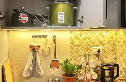 Dwarka Apartamento | Cozy 1-bedroom apartment with WiFi, AC in pleasant Delhi