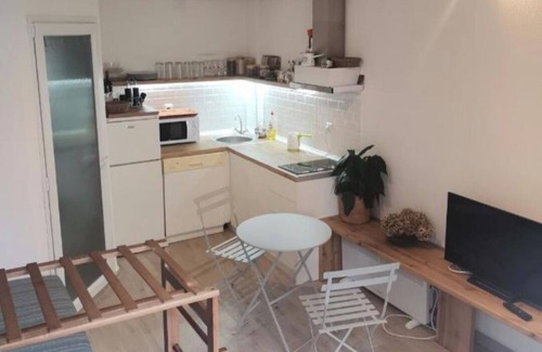 Ohrid Apartamento | Cozy 1-bedroom apartment in enjoyable Ohrid with AC+parking.