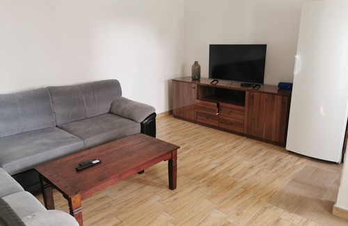 Crno Apartamento | Cozy 1-bedroom apartment near Zadar with private terrace