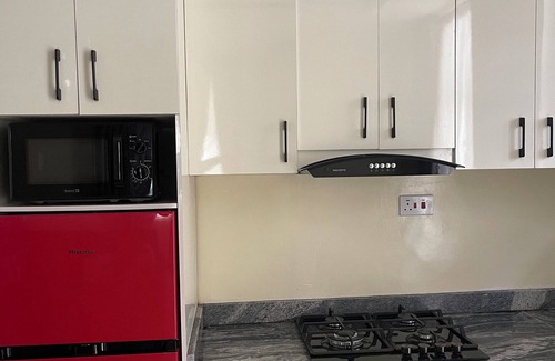 Surulere Apartamento | Cozy 1-bedroom apartment in Lagos with WiFi, fitness room