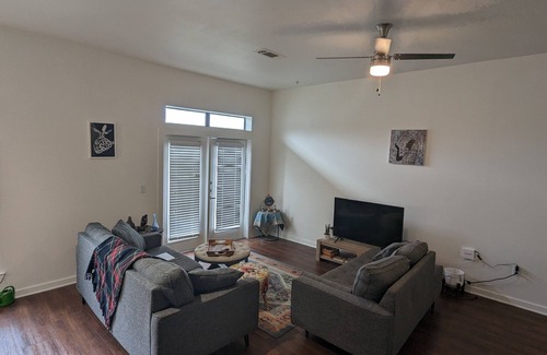 Mueller Apartamento | Cozy 1 bedroom Apartment down ATX