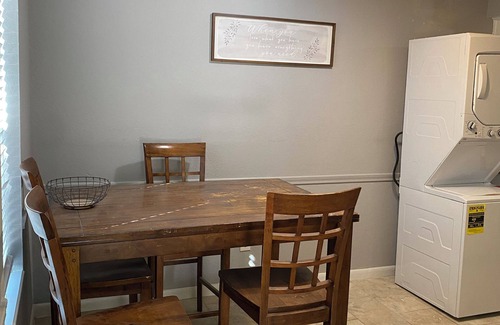Irving Apartamento | Cozy 1-bedroom apartment with AC, WiFi and Washer/Dryer in Irving