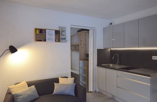 Bernex Apartamento | Apartamento acogedor cerca de pistas y senderos, admite mascotas