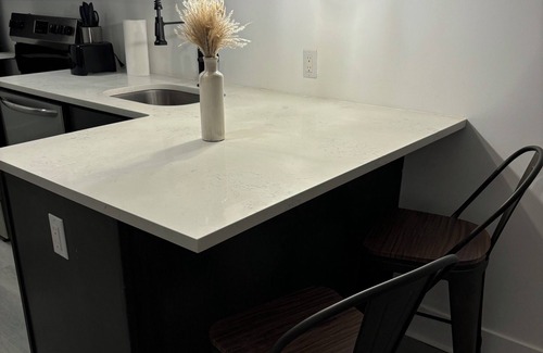 Elizabeth Apartamento | Cozy 1-bedroom apt. in peaceful Elizabeth with fitness room, WiFi 6min from ewr