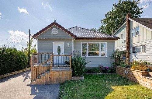 Durham Region Casa | Cozy 1-Bedroom Basement With Separate Entrance