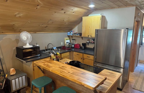 Casper Mountain Cabina | Cozy 1-bedroom cabin on Casper Mountain set upon 6 acres of peaceful forest.