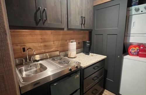Imperial Cabina | Cozy 1-Bedroom Cabin Retreat