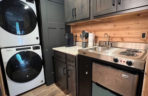 Imperial Cabina | Cozy 1-Bedroom Cabin Retreat