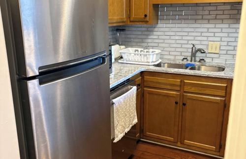 Winston - Salem Condominio | Cozy 1-bedroom condo in Downtown Winston-Salem, free parking!