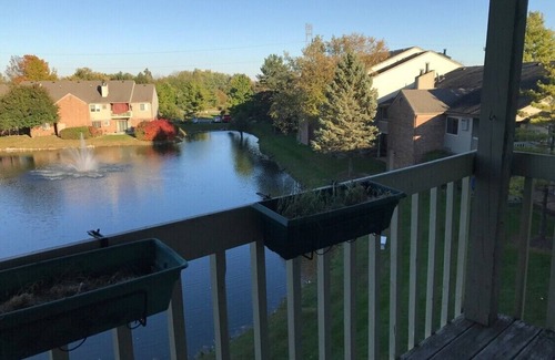 Pike Condominio | Cozy 1-bedroom condo in amazing Indianapolis with WiFi, AC