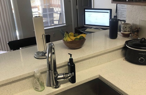 Oak Ridge Condominio | Cozy 1-bedroom condo in charming Orlando with AC, fitness room, WiFi