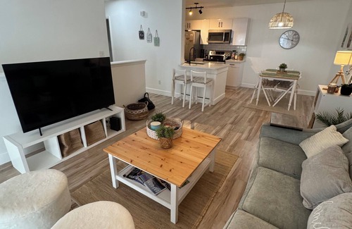 Kirkman South Condominio | Cozy 1-bedroom condo in lovely Orlando with AC