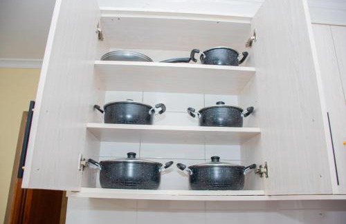 Nakuru Apartamento | Cozy 1 bedroom getaway in section 58, lake Nakuru views