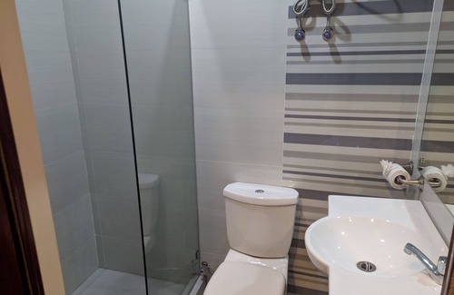 Iligan Casa | Cozy 1-bedroom hotel in superb Iligan City with AC, WiFi