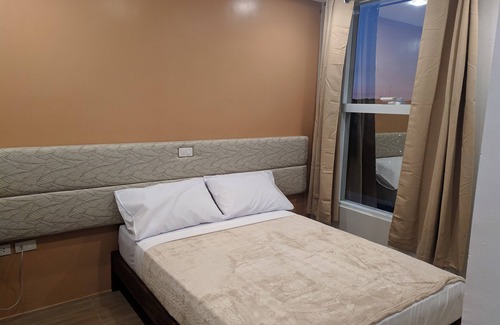 Iligan Casa | Cozy 1-bedroom hotel in superb Iligan City with AC, WiFi