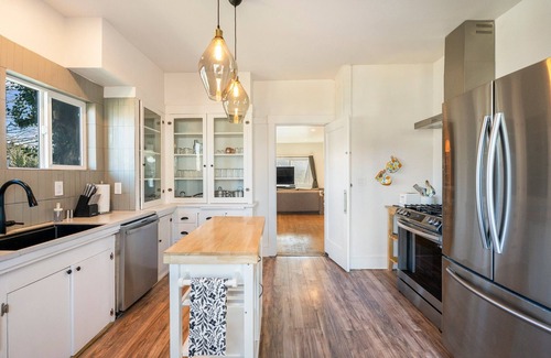 Richmond Casa | Cozy 1-bedroom House ~ Heart of Iconic Portland Hawthorne District!!