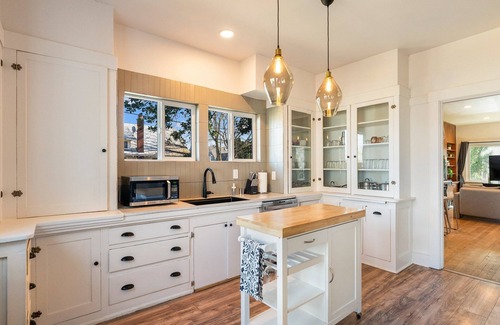 Richmond Casa | Cozy 1-bedroom House ~ Heart of Iconic Portland Hawthorne District!!